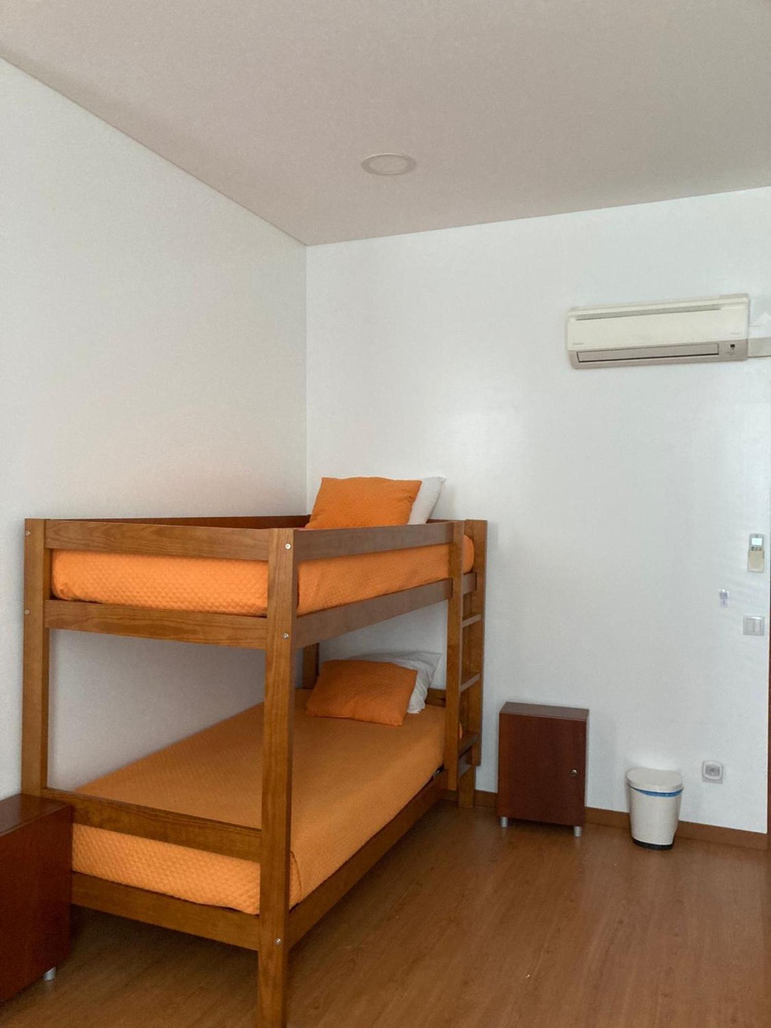 Russo'S Hostel Setubal Exterior photo